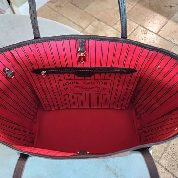 Louis Vuitton Neverfull MM Damier Ebene Tote Bag Cherry Red 🍒 Interior - Picture 7 of 14